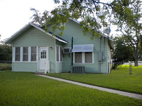 2nd image of 1604 N Ave E