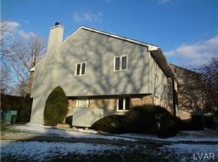 389 Carver Dr, Bethlehem, PA 18017