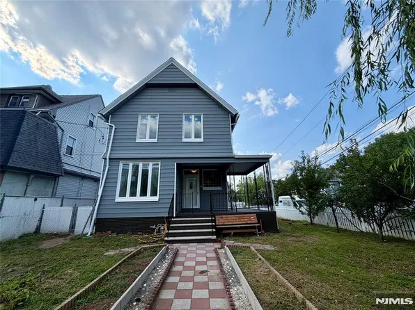 39 Pangborn Pl, Hackensack, NJ 07601
