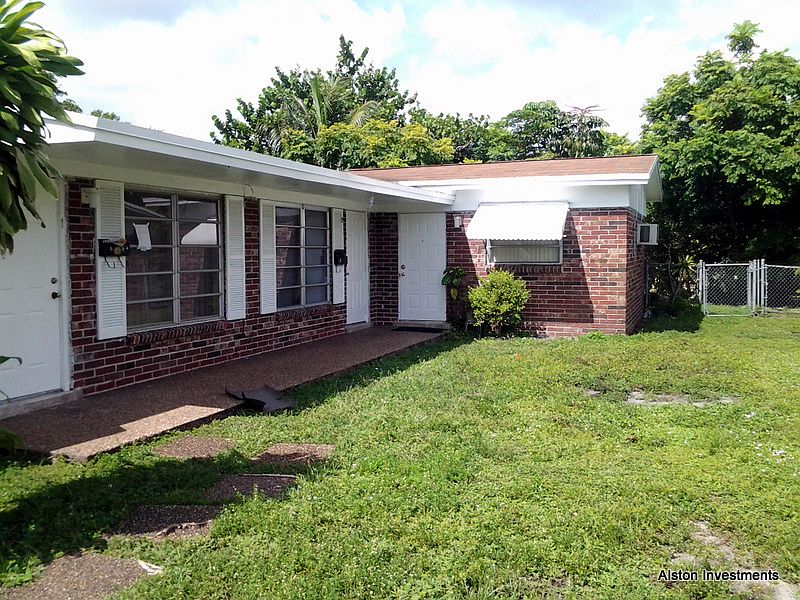 2nd image of 1481 NW 60th Ave #1