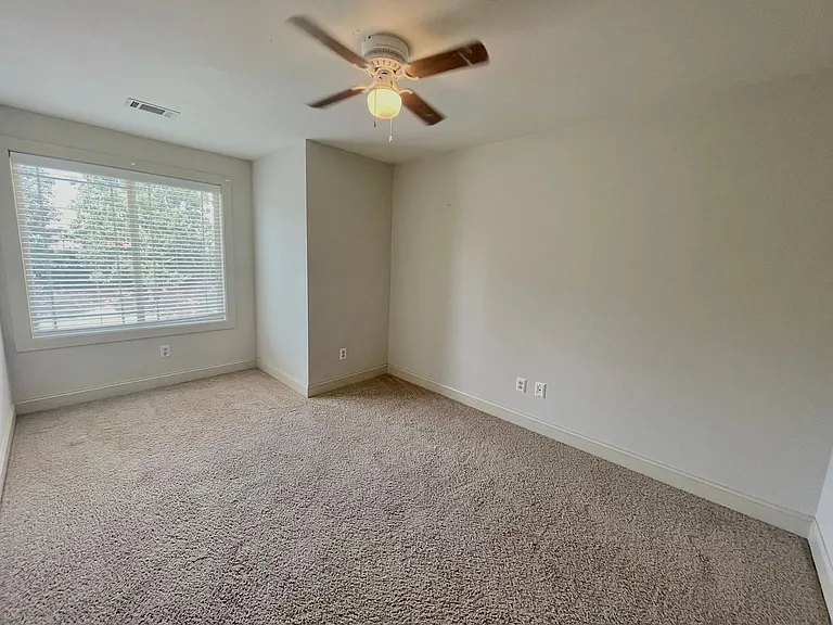 253 Solamere Ln — Photo 28
