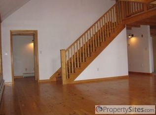 102 Long Hill Rd, Brookfield, MA 01506
