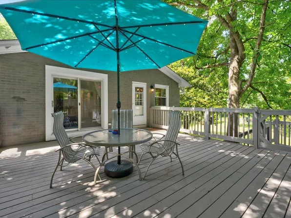 126 White Oak Dr, Durham, NC 27707