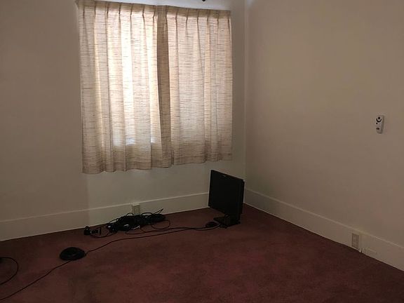 4th image of 1193 East Ave