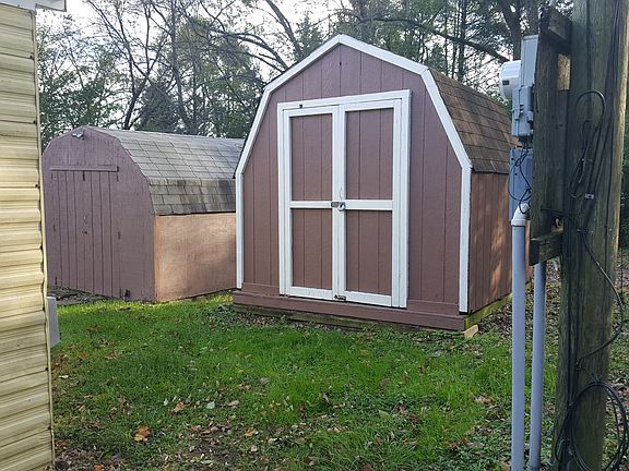 2nd image of 3943 Cedar Dr