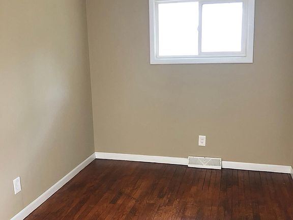 5th image of 10023 Charjean Dr