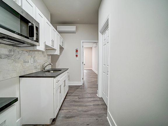 Kitchen includes stove and Fridge