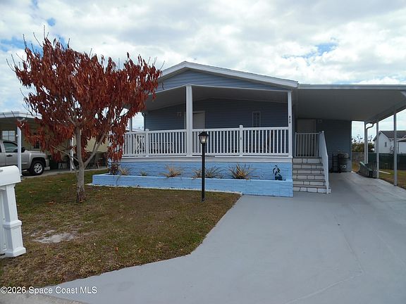 3rd image of 839 Wren Cir