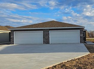 4154 Montana Ave, Grand Island, NE 68803