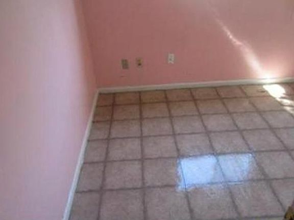 3rd image of 4914 Tennyson Dr