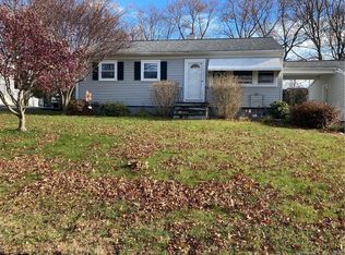 25 Sunset Dr, Derby, CT 06418