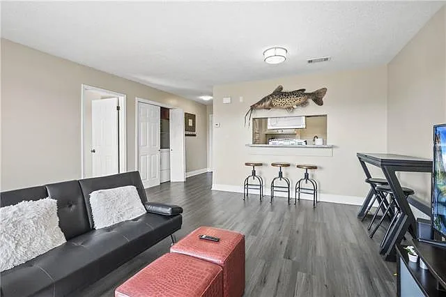 4800 Pontchartrain Dr #14 — Photo 3