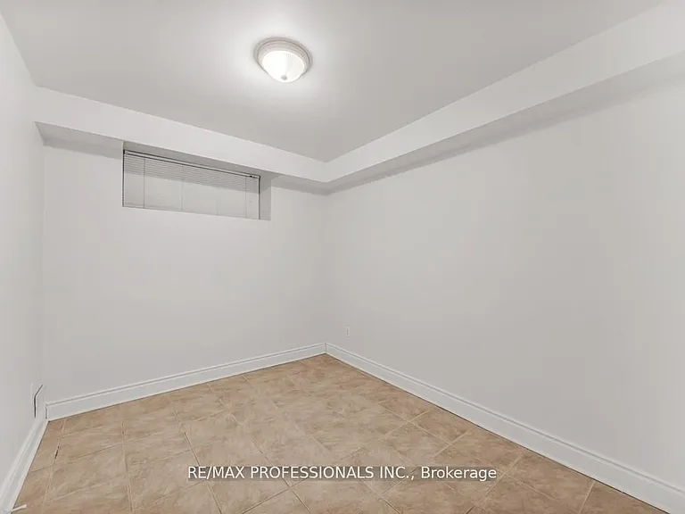 213 Major St #LOWER — Photo 9