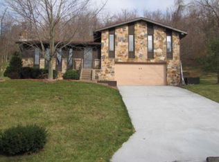 55 Finley Ave, Finleyville, PA