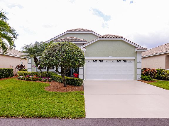2nd image of 859 NW Sarria Ct