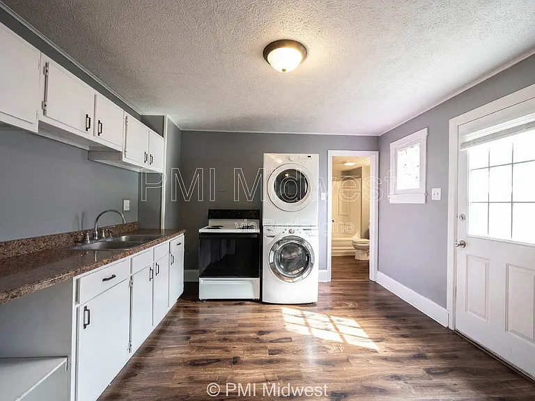 1604 E Kelly St — Photo 10