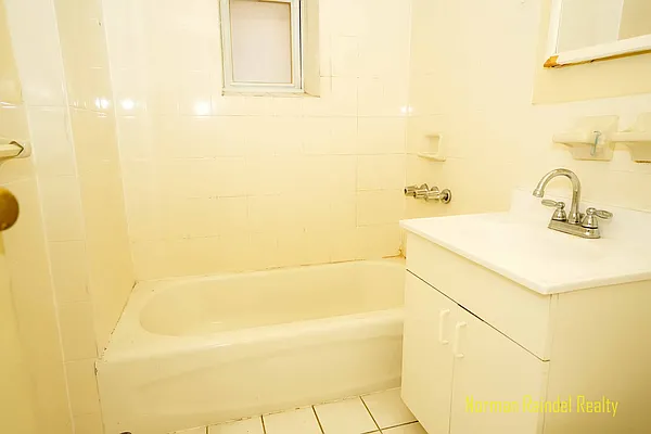 Rented by Norman Raindel, LREB | media 14