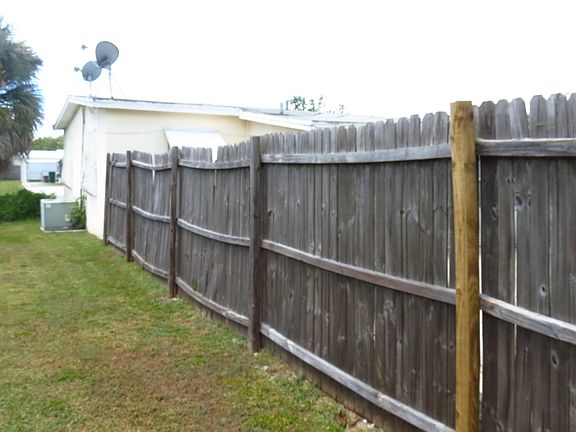 2nd image of 2206 Bragg Ct