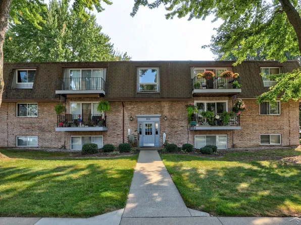203 Provincial Ct Unit 82, Saginaw, MI 48638
