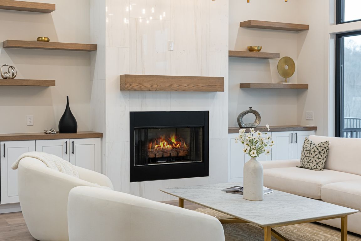 next background image