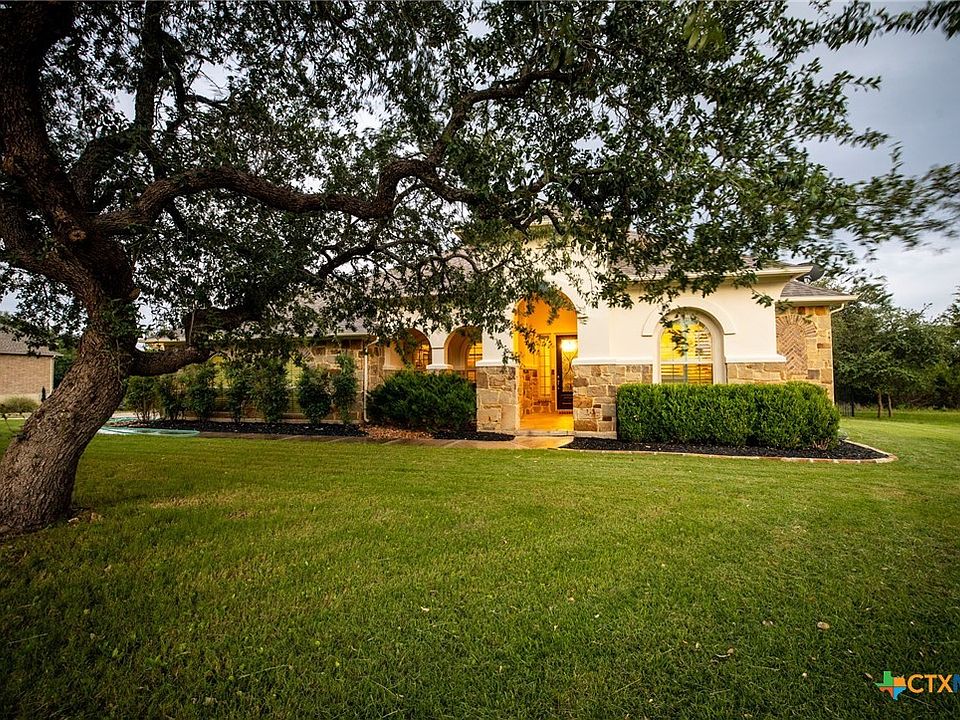 1st image of 2618 Red Bud Way