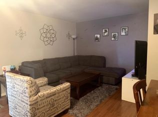 6825 Larkspur Sq, Frederick, MD 21703