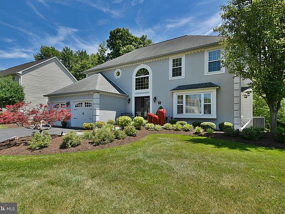 4th image of 552 Zinn Dr