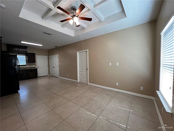 2nd image of 2600 E Garfield Ave APT 1