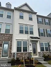 168 Bethlehem Pl — Photo 1