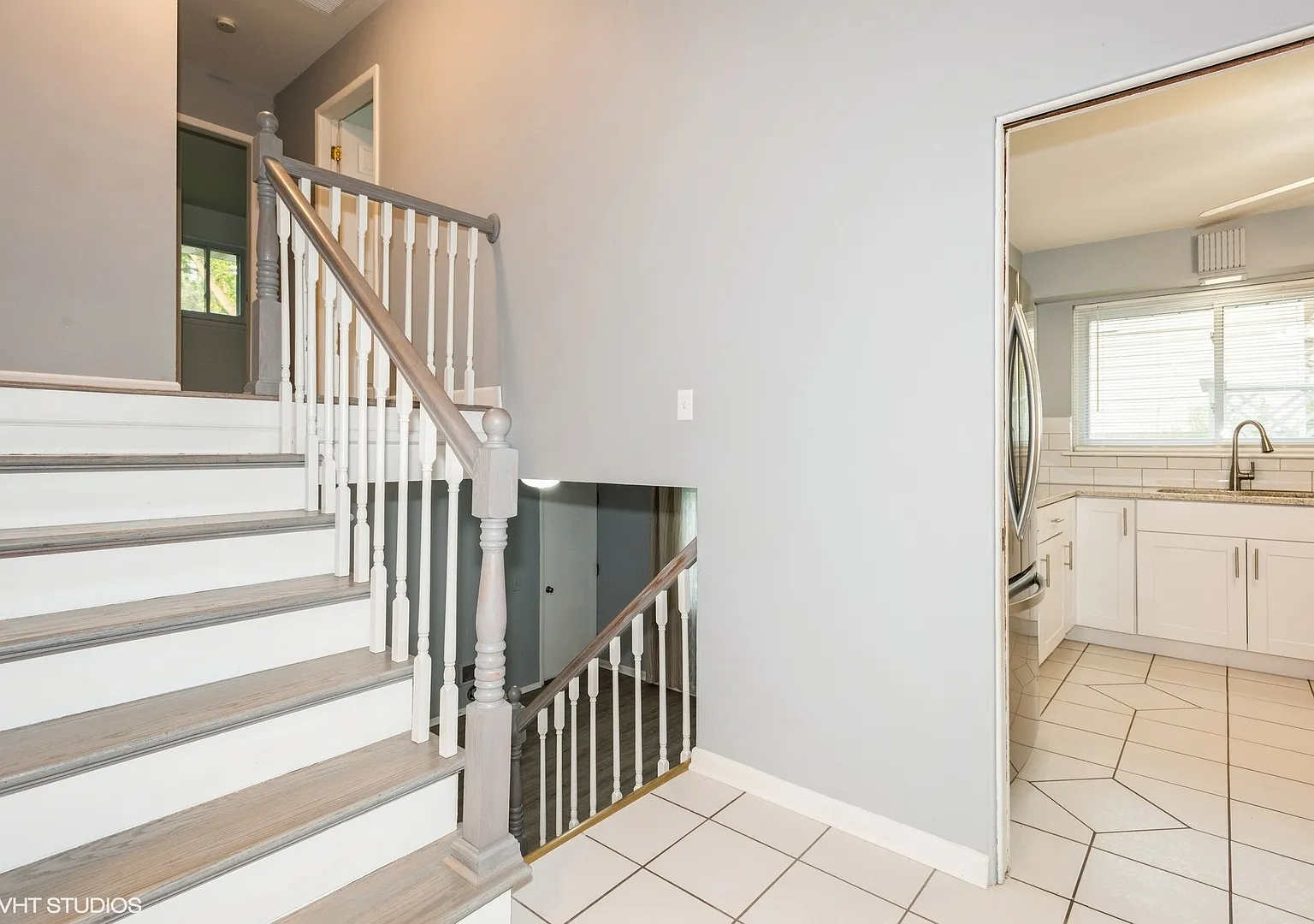3 bed, 1.5 bath, 1262 sqft, $3,250 — Photo 2