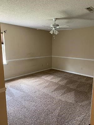 4th image of 301 Chapelwood Dr