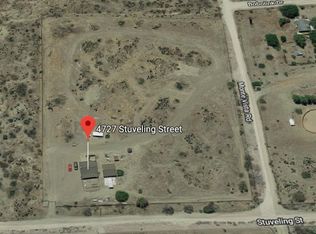 4727 Stuveling St, Phelan, CA 92371