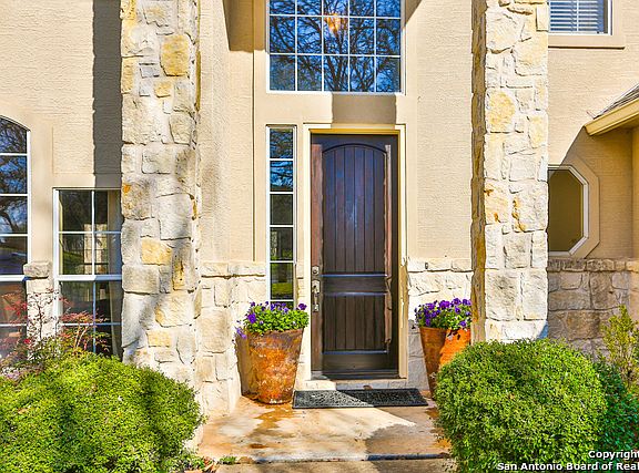 4th image of 117 Canyon Cir