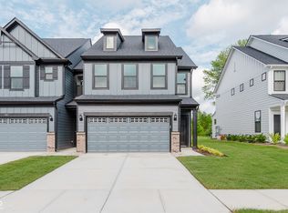9751 Behner Dr, Fishers, IN