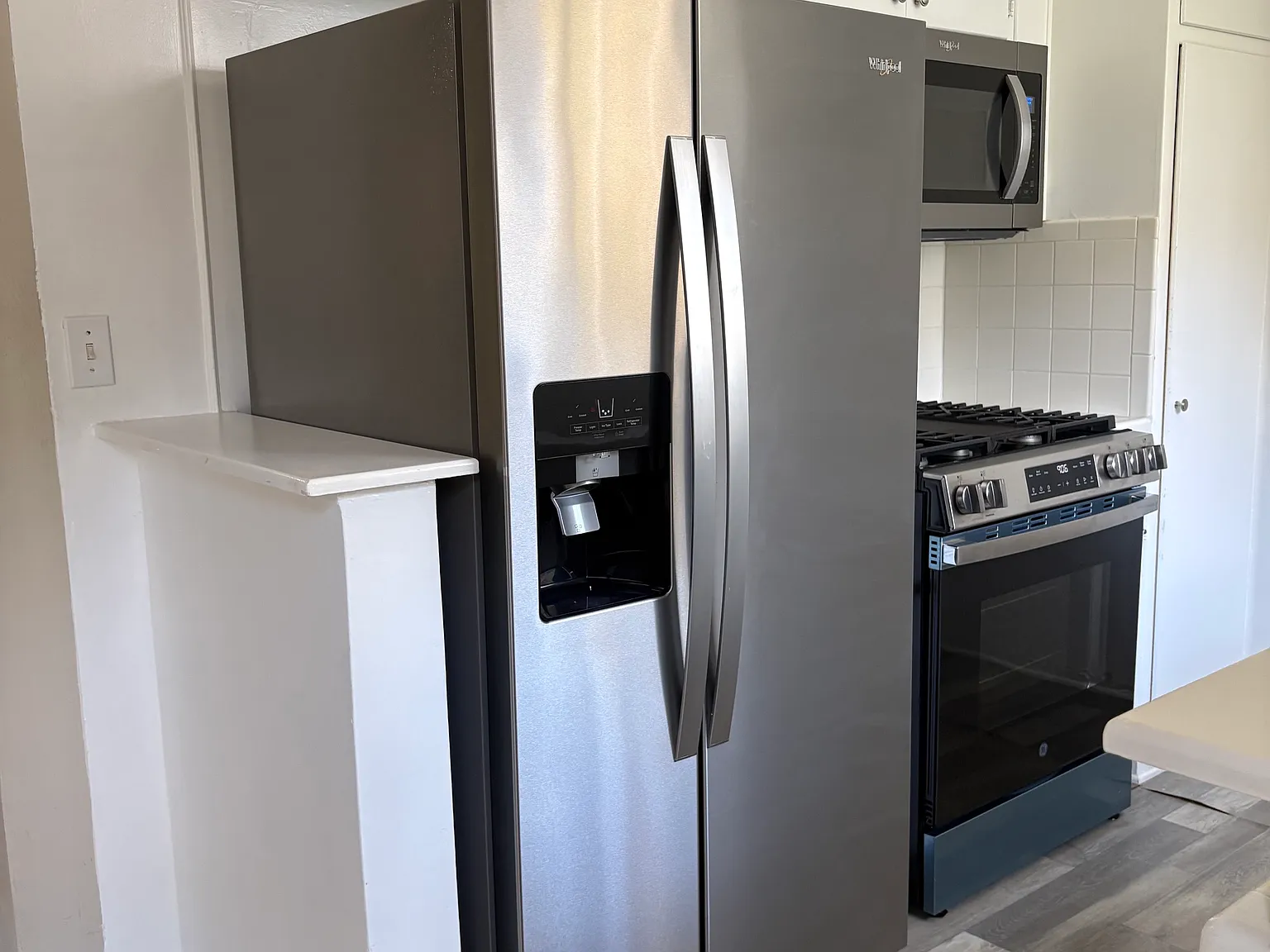1 bed, 900 sqft, $3,000 — Photo 2