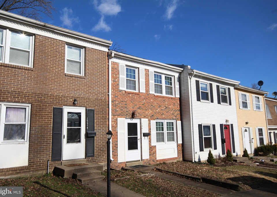 1st image of 16612 Fern Pl