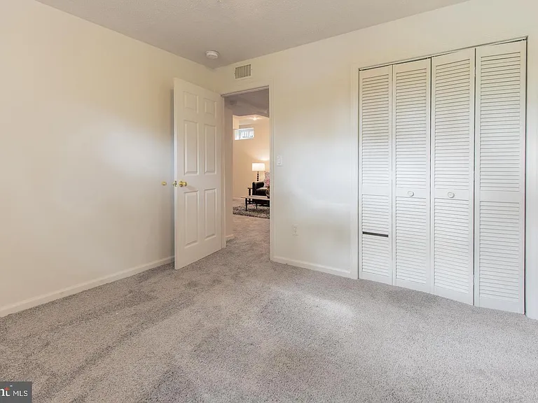 2024 Evansdale Dr — Photo 36