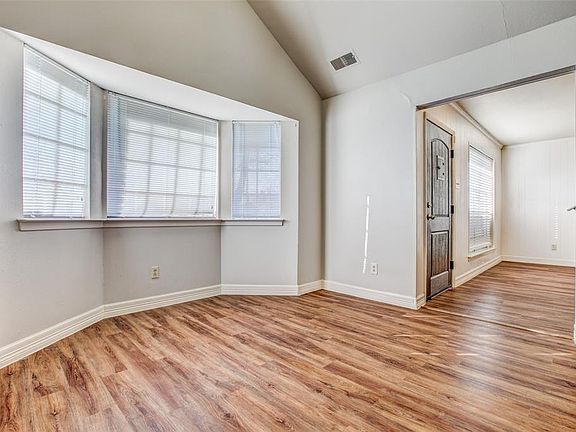 4th image of 13317 Southview Ln