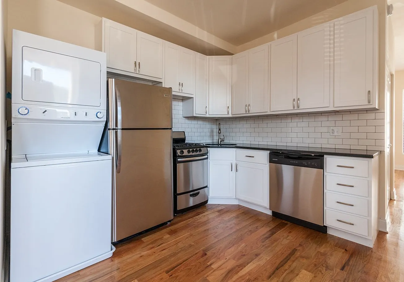3945-59 N. Janssen Ave. — Photo 3