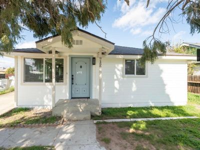 912 W Sweet Avenue, Visalia, CA, 93291