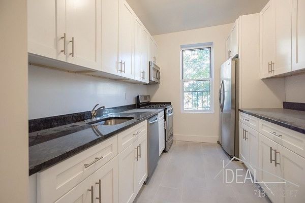 1st image of 477 Hancock St #4