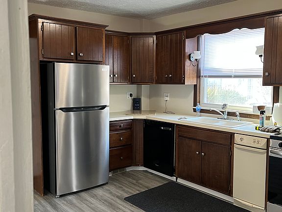 4th image of 37311 Detroit Rd