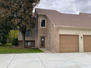 42378 Lochmoor St, Clinton Township, MI 48038