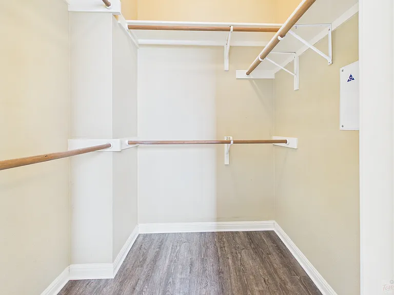 8518 Cahill Dr #32 — Photo 22