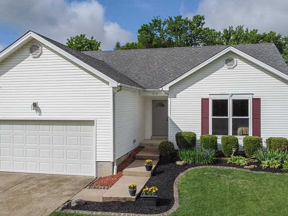 3rd image of 512 Garden Ct