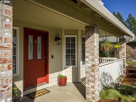 2nd image of 17700 NE 29th St