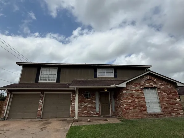 414 Dogwood St, Lake Jackson, TX 77566