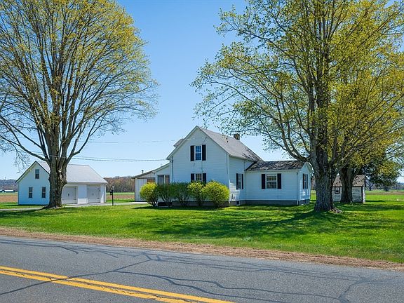3rd image of 45 Comins Rd
