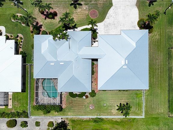 3rd image of 2313 SW 53rd Ter