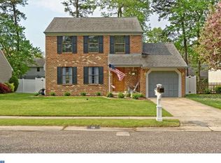 12 Fawn Ln, Sicklerville, NJ 08081